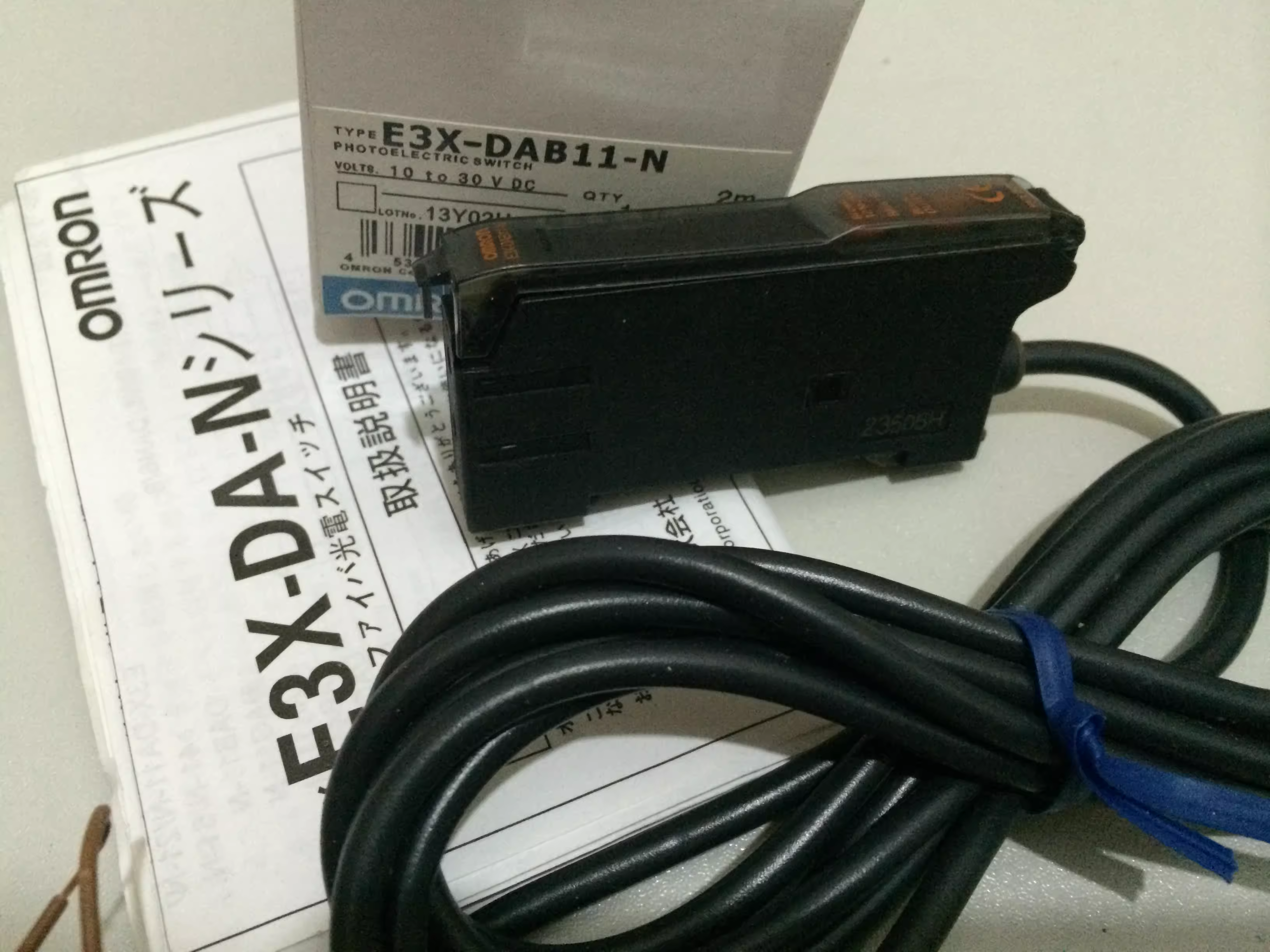 Omron E3X-DAB11-N Fiber Optic Amplifier